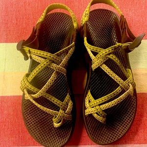 Chaco Vibram size 8 Women’s sandals